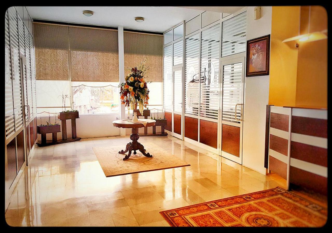 Hotel Rahovets ゴルナ・オリャホヴィツァ エクステリア 写真