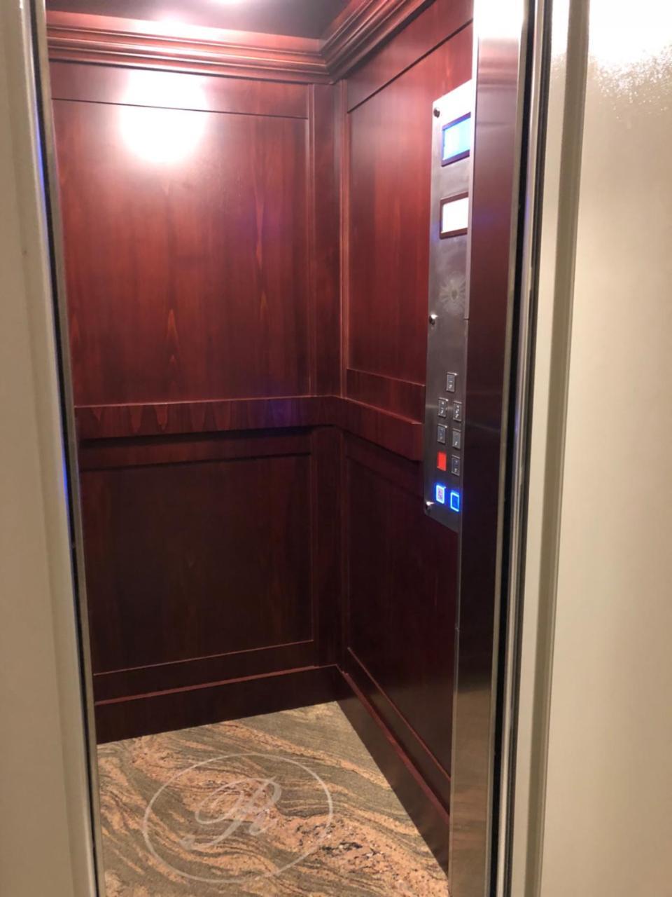 Hotel Rahovets ゴルナ・オリャホヴィツァ エクステリア 写真
